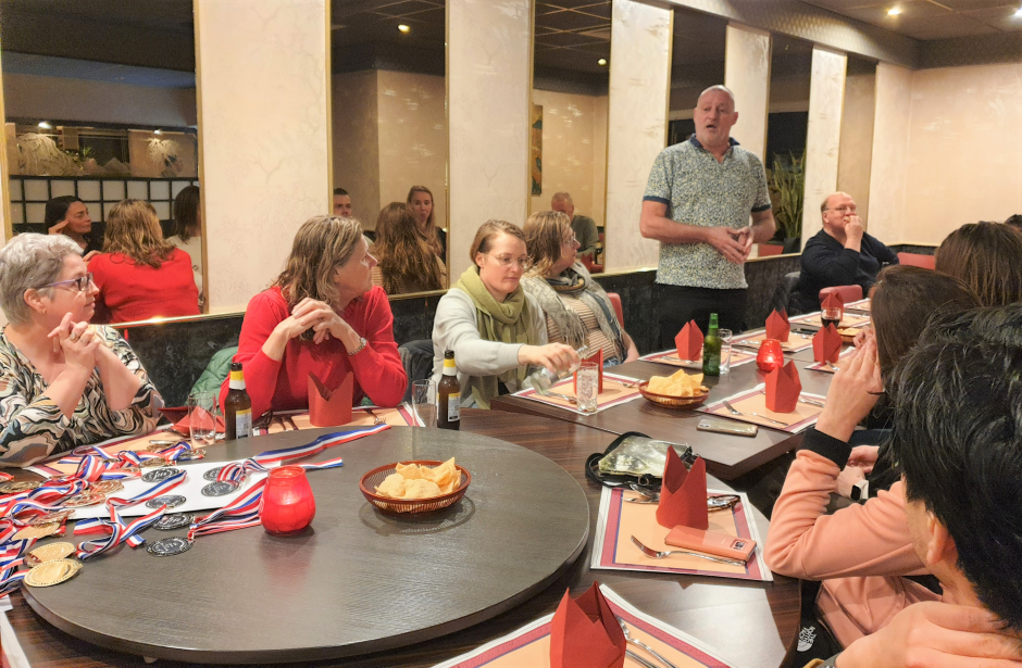 Peter geeft zijn afscheidstoespraakje