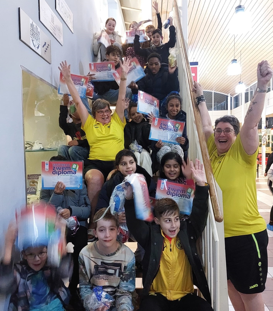 Gefeliciterd B Diploma zwemmers! November 2024